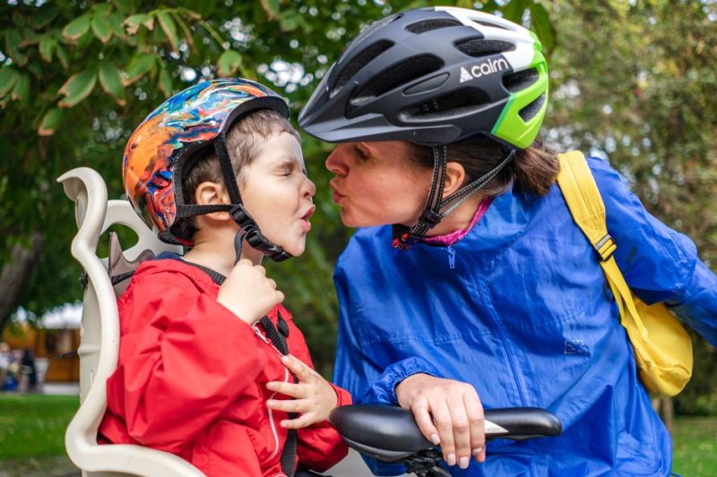 Helmet Fit Guide 2026: 7 Checks for Spring Rides