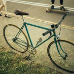 Clipless Vs Flat Pedals For Commuter Cycling: Clipless vs Flat Pedals for Commuters: Choose Right